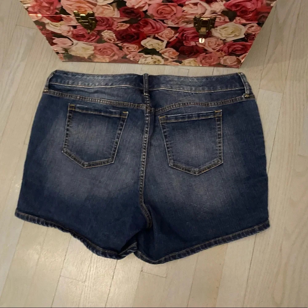 ❤️Torrid shorts❤️ - Picture 5 of 6